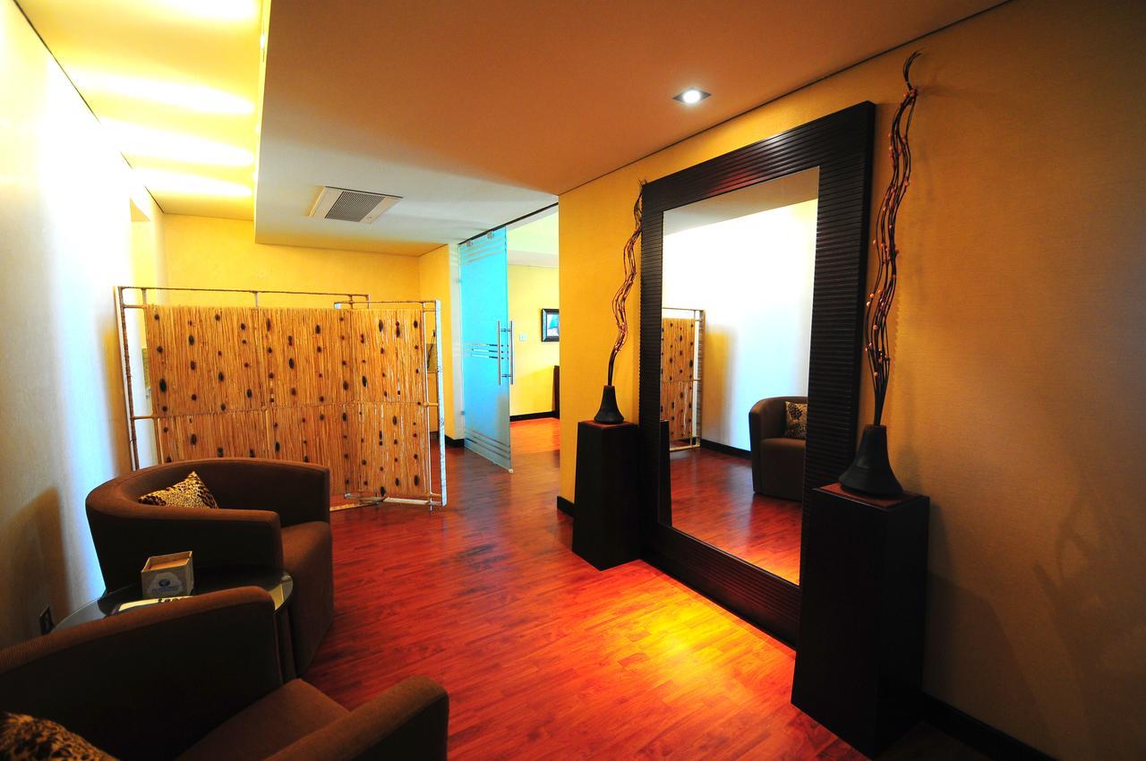 Munyonyo Commonwealth Resort Kampala Exterior photo